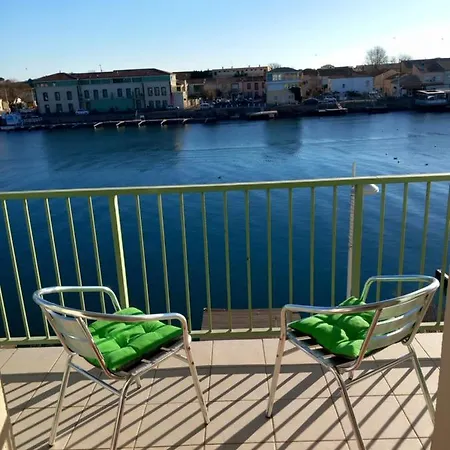 La Tamarissiere Apartment *